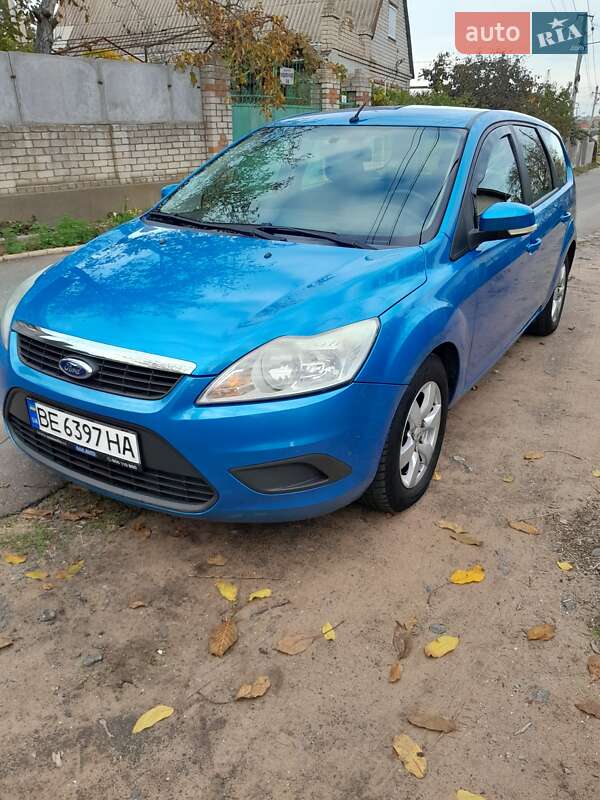 Універсал Ford Focus 2009 в  фото Універсал Ford Focus 2009 в