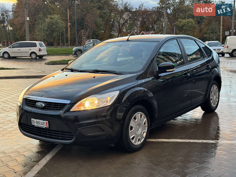 Хэтчбек Ford Focus 2010 в Луцке
