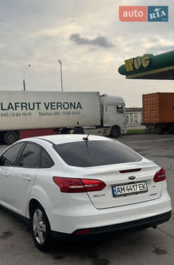 Седан Ford Focus 2016 в 