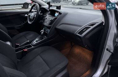 Хэтчбек Ford Focus 2016 в Киеве