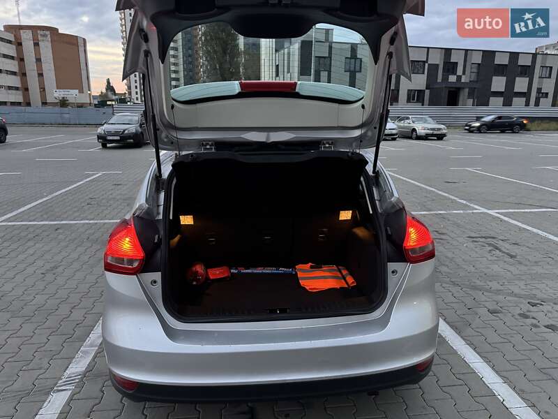 Хетчбек Ford Focus 2016 в Києві фото 10 Хетчбек Ford Focus 2016 в Києві