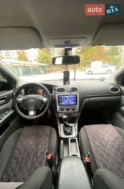 Универсал Ford Focus 2010 в 