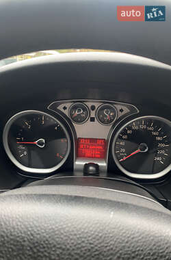 Универсал Ford Focus 2010 в 