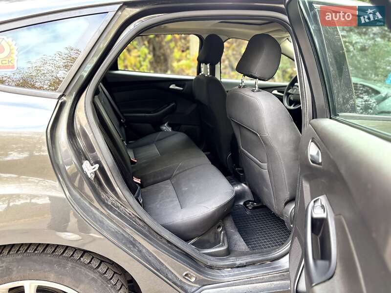 Хэтчбек Ford Focus 2016 в Умани фото 7 Хэтчбек Ford Focus 2016 в Умани