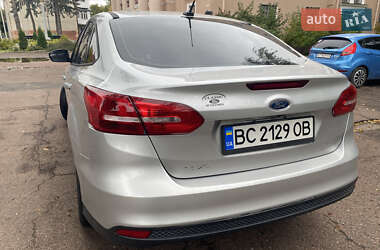 Седан Ford Focus 2015 в 