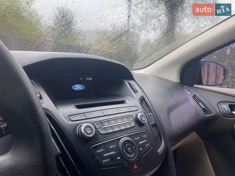 Седан Ford Focus 2015 в Калуші