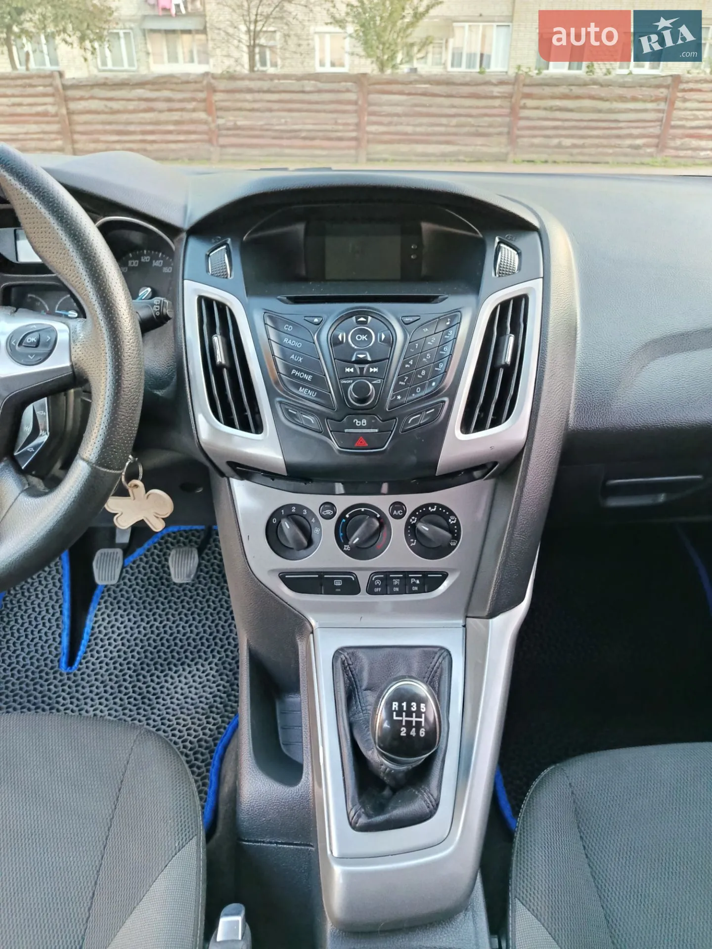 2012 Ford Focus - мініатюра 21