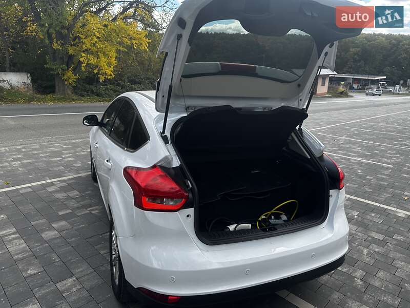 Хэтчбек Ford Focus 2018 в Ужгороде