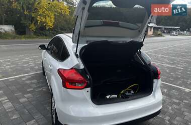 Хэтчбек Ford Focus 2018 в 