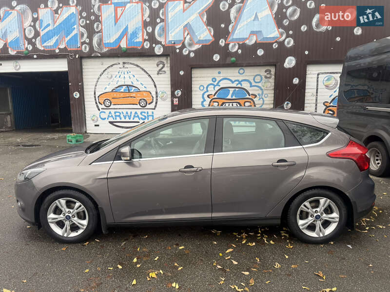 Хетчбек Ford Focus 2013 в Києві фото 2 Хетчбек Ford Focus 2013 в Києві