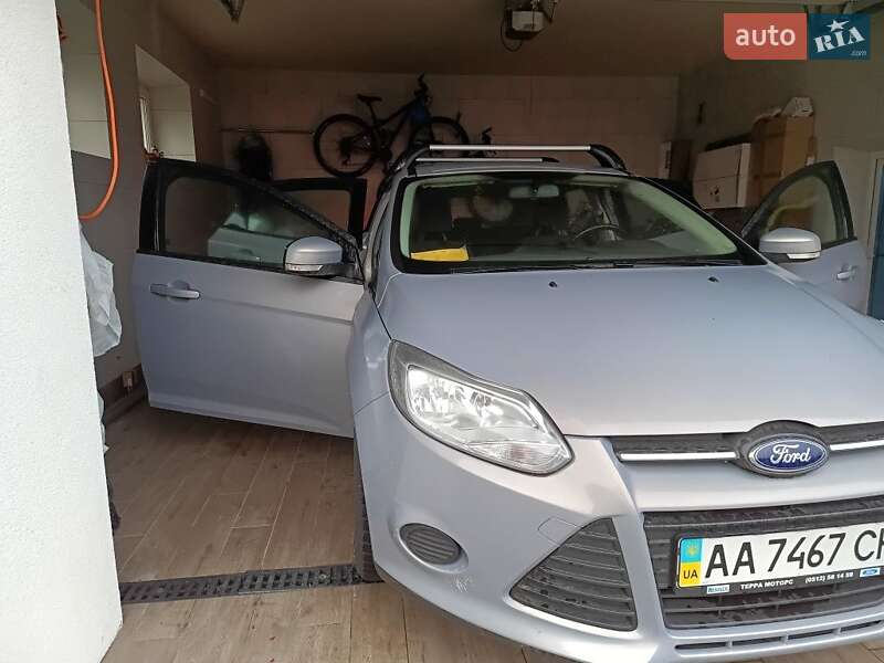 Хетчбек Ford Focus 2013 в Ірпені фото 2 Хетчбек Ford Focus 2013 в Ірпені