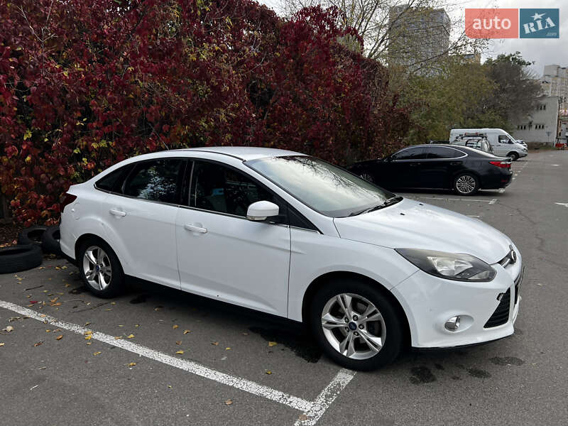 Седан Ford Focus 2012 в Киеве