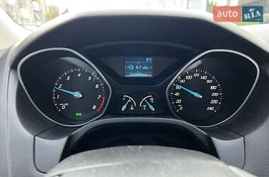 Седан Ford Focus 2012 в 