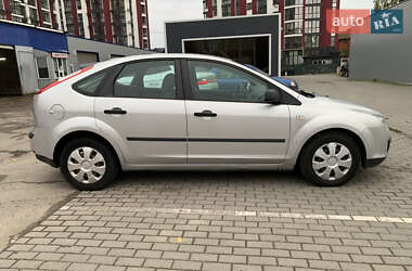 Хетчбек Ford Focus 2005 в 