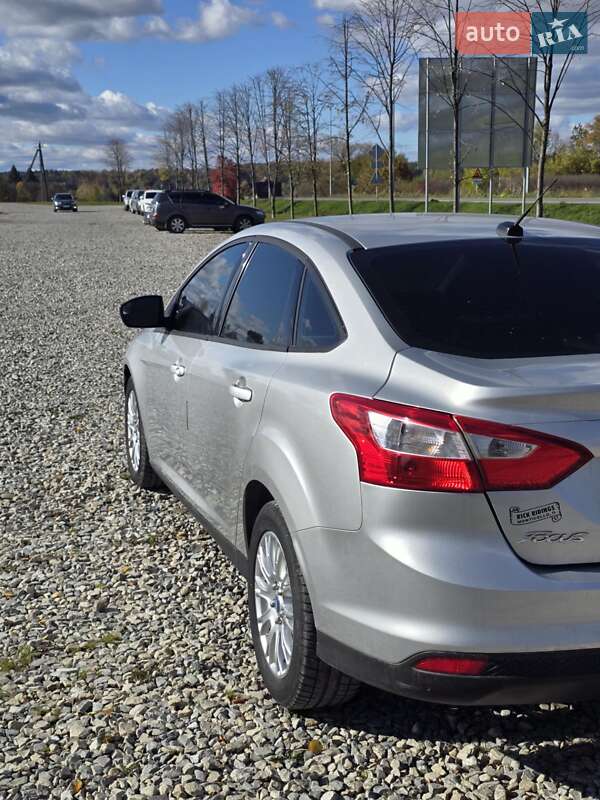 Седан Ford Focus 2012 в Ивано-Франковске фото 9 Седан Ford Focus 2012 в Ивано-Франковске