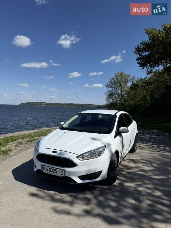 Седан Ford Focus 2017 в Украинке