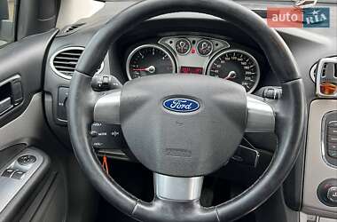 Хетчбек Ford Focus 2010 в 