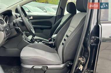 Хетчбек Ford Focus 2010 в 