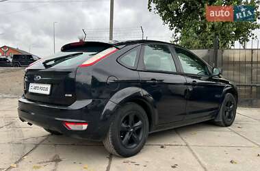 Хетчбек Ford Focus 2010 в 