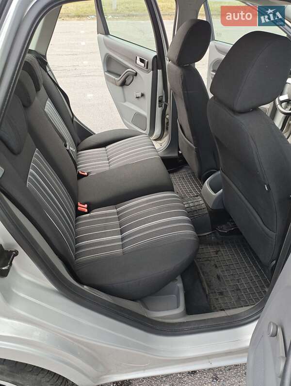 Універсал Ford Focus 2010 в Чернігові фото 12 Універсал Ford Focus 2010 в Чернігові