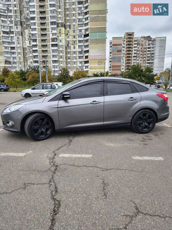 Седан Ford Focus 2013 в Києві