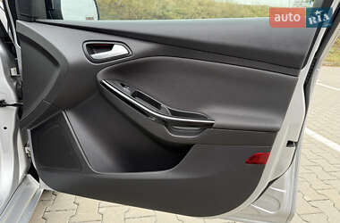 Універсал Ford Focus 2013 в  фото 26 Універсал Ford Focus 2013 в