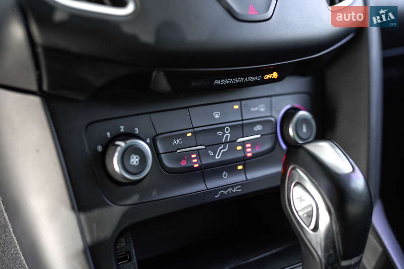 Хетчбек Ford Focus 2015 в Львові фото 19 Хетчбек Ford Focus 2015 в Львові