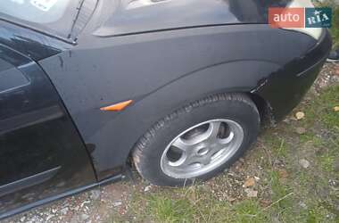 Хэтчбек Ford Focus 2004 в  фото 15 Хэтчбек Ford Focus 2004 в