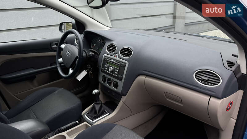 Хэтчбек Ford Focus 2004 в Ивано-Франковске фото 32 Хэтчбек Ford Focus 2004 в Ивано-Франковске