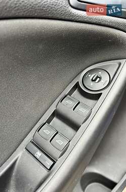 Седан Ford Focus 2013 в 