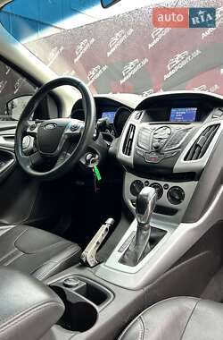 Седан Ford Focus 2013 в 