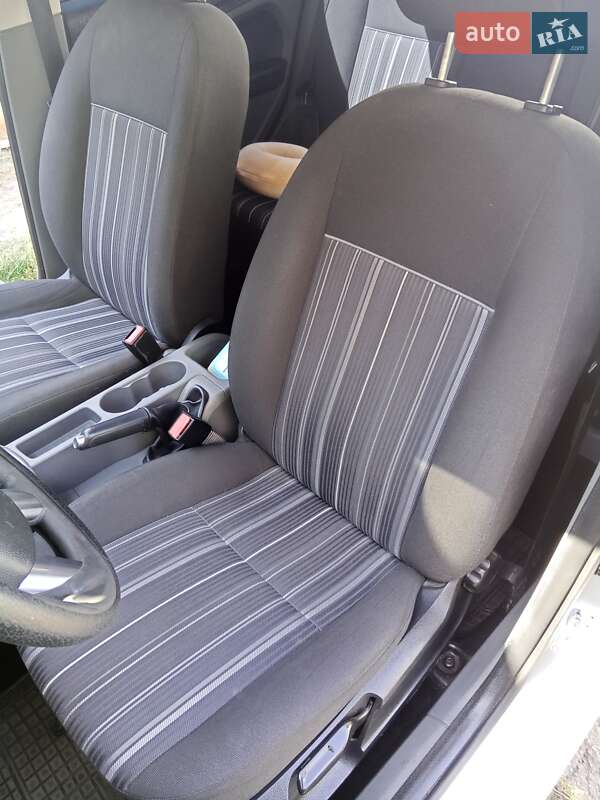 Універсал Ford Focus 2008 в Сумах фото 6 Універсал Ford Focus 2008 в Сумах