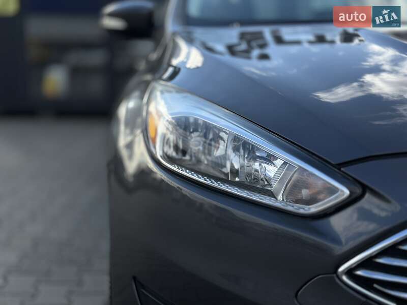Седан Ford Focus 2016 в Черновцах