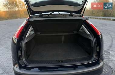 Хетчбек Ford Focus 2007 в 