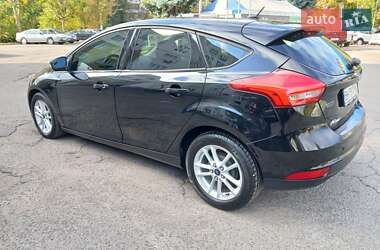 Хетчбек Ford Focus 2015 в 