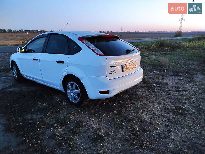 Хэтчбек Ford Focus 2011 в Черкассах фото 4 Хэтчбек Ford Focus 2011 в Черкассах