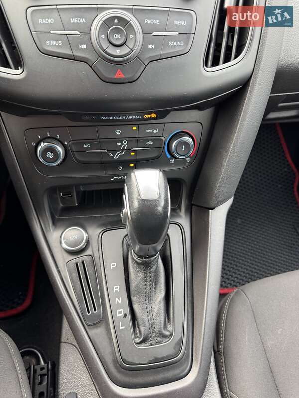 Хэтчбек Ford Focus 2016 в Днепре