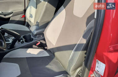 Хетчбек Ford Focus 2011 в 