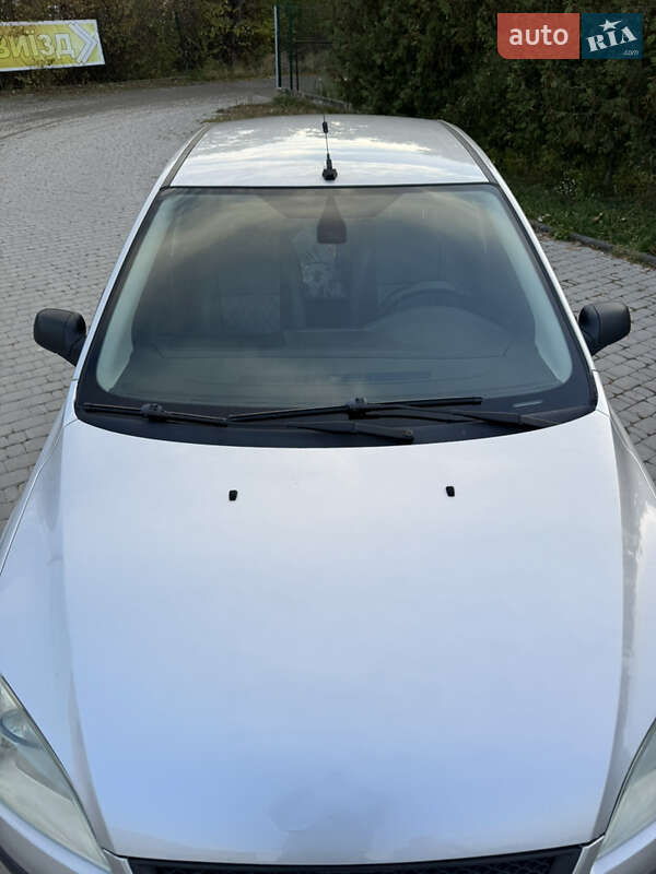 Хэтчбек Ford Focus 2007 в Борщеве фото 10 Хэтчбек Ford Focus 2007 в Борщеве