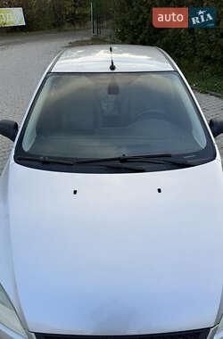 Хетчбек Ford Focus 2007 в 