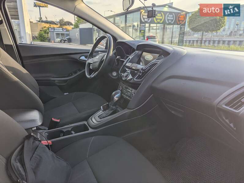 Седан Ford Focus 2018 в Львове