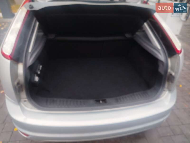 Хэтчбек Ford Focus 2009 в Ровно фото 2 Хэтчбек Ford Focus 2009 в Ровно