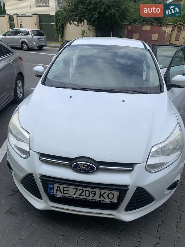 Хетчбек Ford Focus 2012 в Софіївській Борщагівці фото 16 Хетчбек Ford Focus 2012 в Софіївській Борщагівці