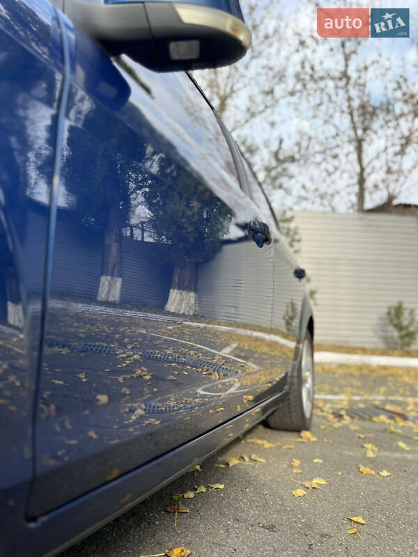 Седан Ford Focus 2008 в Киеве фото 7 Седан Ford Focus 2008 в Киеве