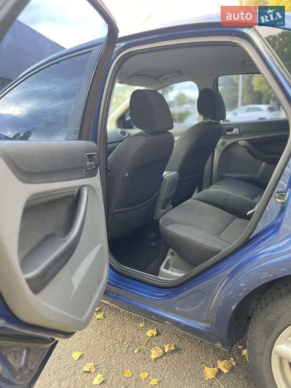 Седан Ford Focus 2008 в Киеве фото 11 Седан Ford Focus 2008 в Киеве