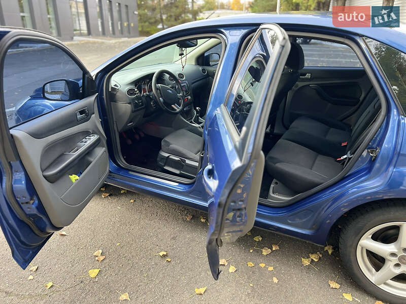 Седан Ford Focus 2008 в Киеве фото 16 Седан Ford Focus 2008 в Киеве