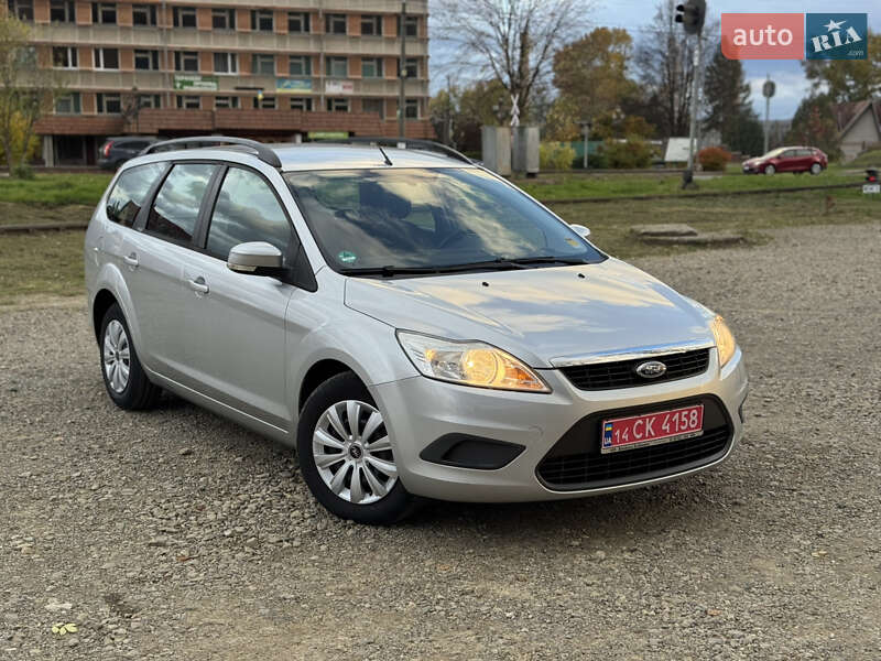 Ford Focus 2010 Ford Focus 2010