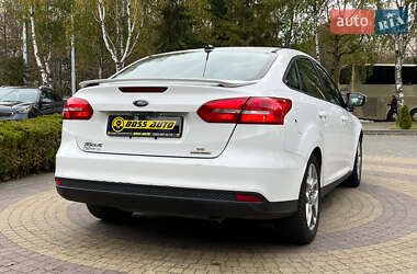 Седан Ford Focus 2015 в 