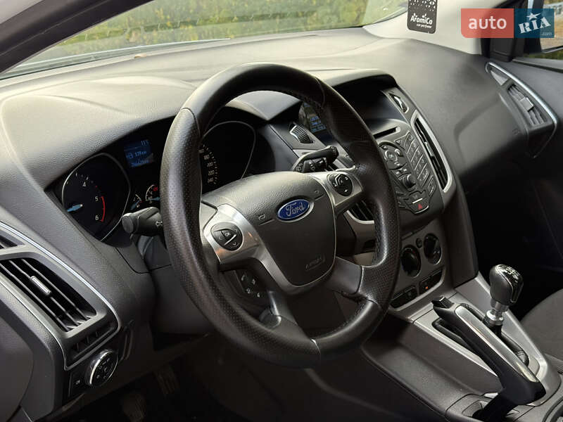 Универсал Ford Focus 2013 в Киеве фото 20 Универсал Ford Focus 2013 в Киеве