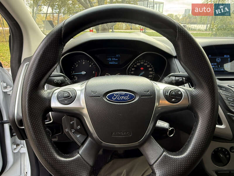 Универсал Ford Focus 2013 в Киеве фото 23 Универсал Ford Focus 2013 в Киеве